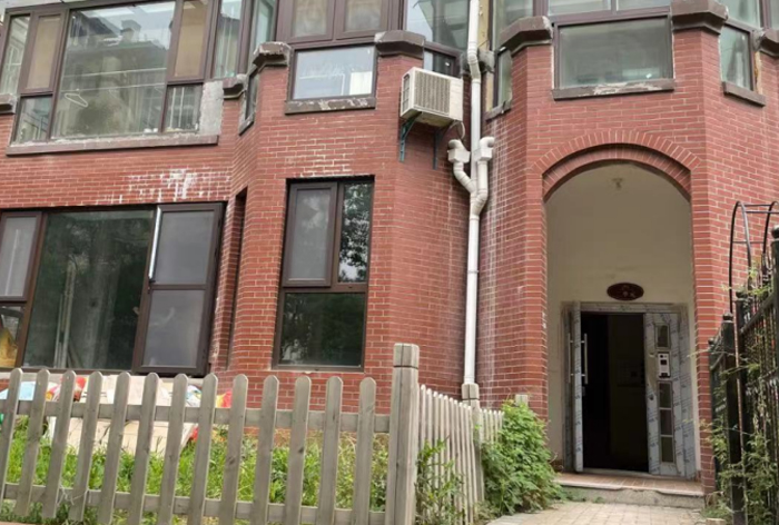 加州玫瑰園富士通將軍中央空調(diào)